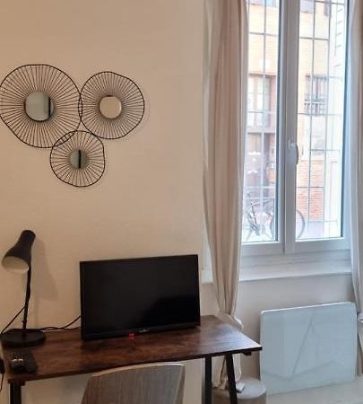 Studio En Rdc - Quai De Garonne - Capitole - Wifi Apartman Toulouse Kültér fotó